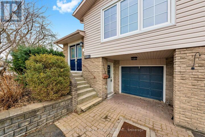 Property Photo:  6251 Atherly Crescent  ON L5N 2J1 