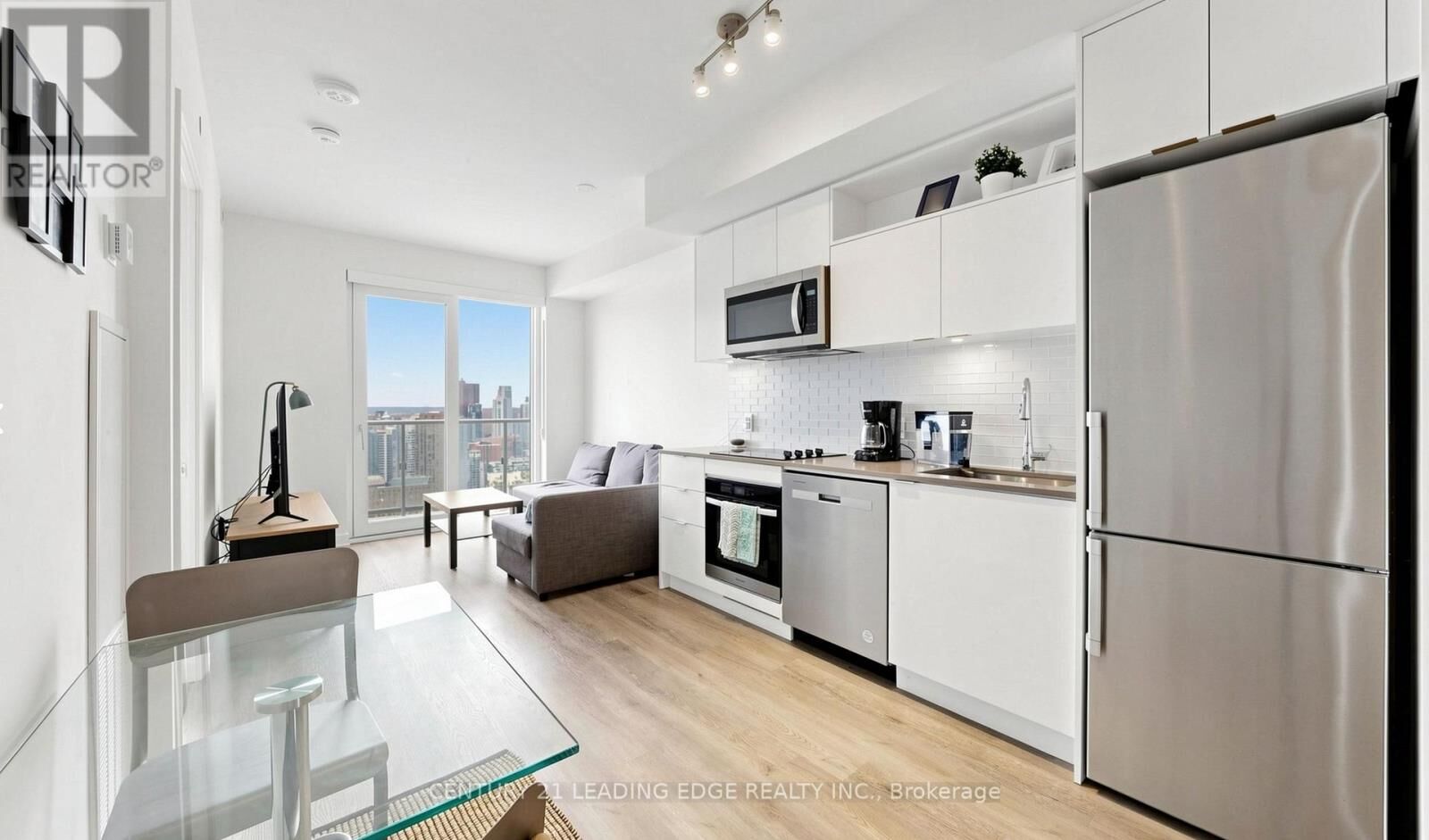 Property Photo: 100 Dalhousie Street 4102 ON M5B 0C7