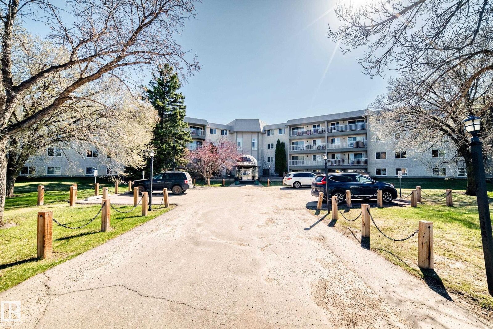 Property Photo:  5125 Riverbend Road NW 423  AB T6H 5K5 