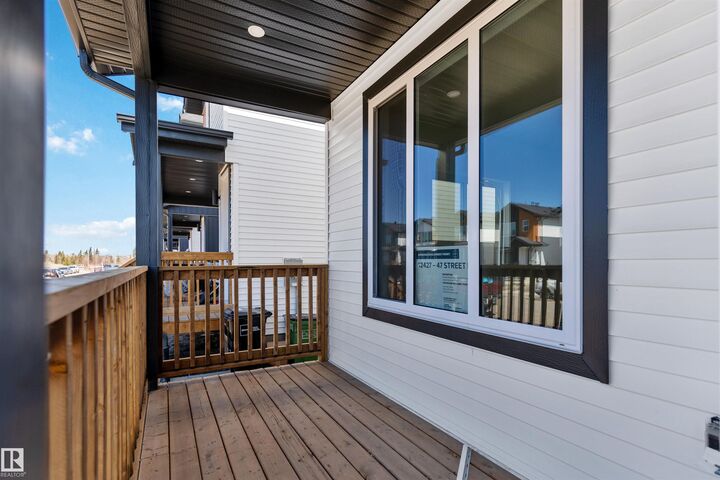 Property Photo:  12427 47 Street NW  AB T5W 5E5 