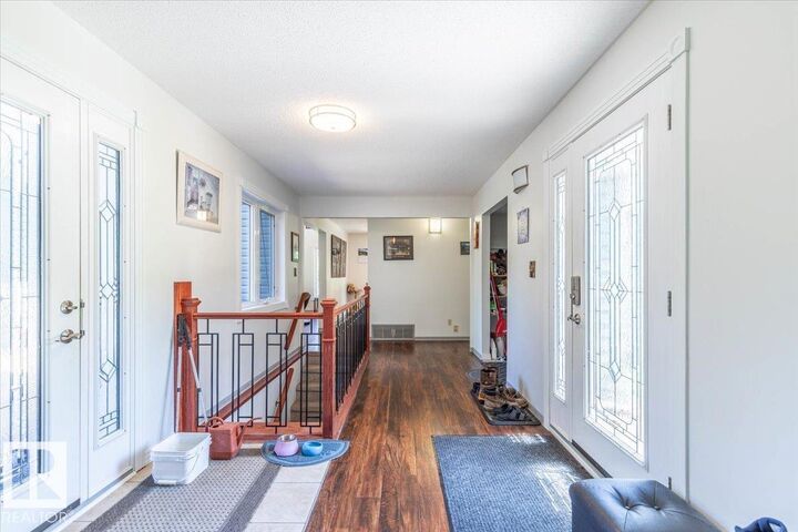 Property Photo:  465070 Rge Road 20 8  AB T9A 1V5 