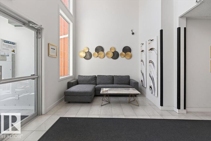 Property Photo:  12110 106 Avenue NW 305  AB T5H 4R9 