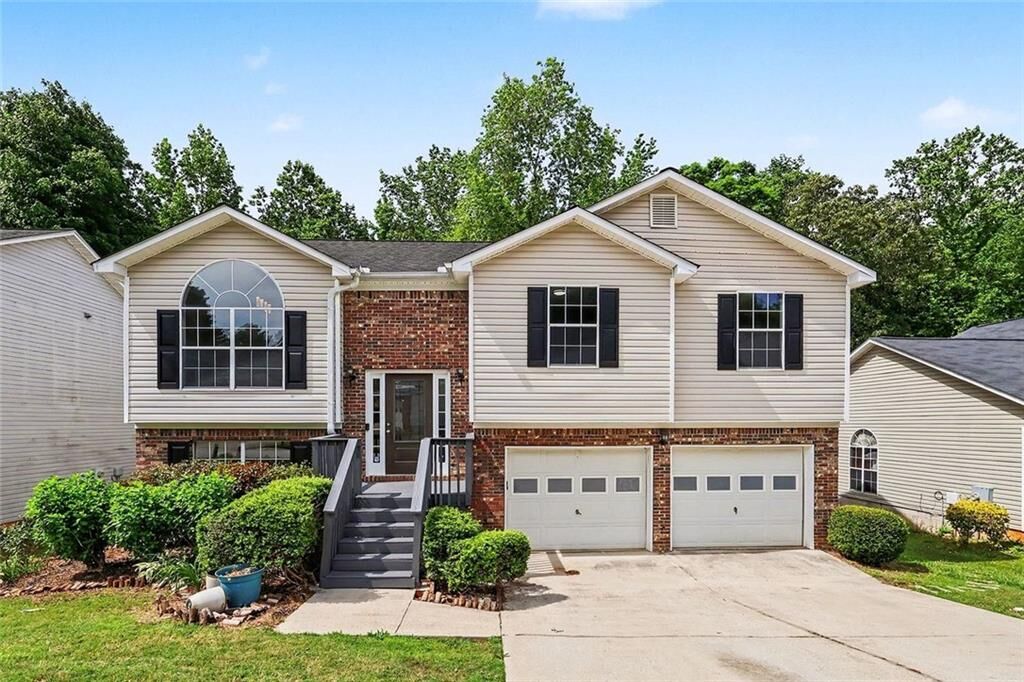 Property Photo:  5687 Wellborn Oaks Court  GA 30058 