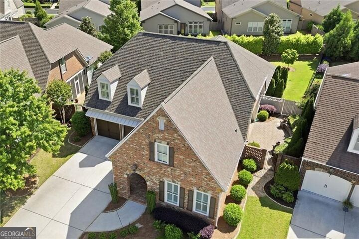 Property Photo: 318 Lakeside Trace GA 30115