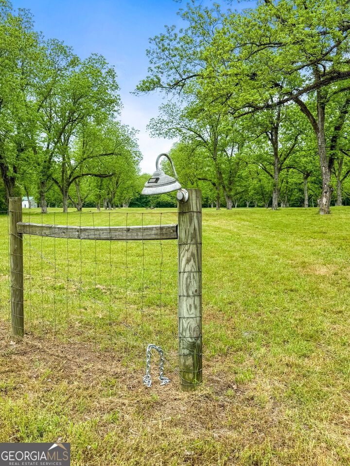 Property Photo:  117 Zebulon Street  GA 30257 