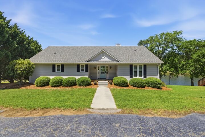 Property Photo:  360 Topsail Drive  SC 29384 