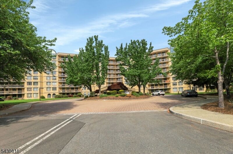 Property Photo:  10 Smith Manor Blvd 804  NJ 07052 
