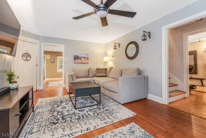 Property Photo:  64 Brunswick Ave  NJ 08804 