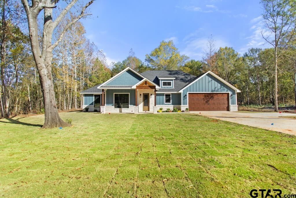Property Photo:  17212 Cr 479  TX 75771 