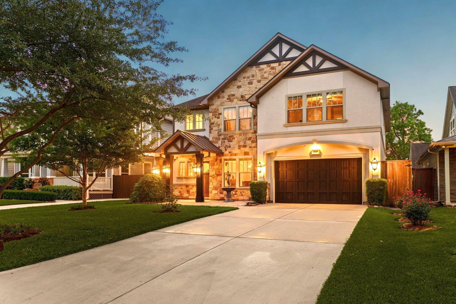 Property Photo:  1639 Du Barry Lane  TX 77018 