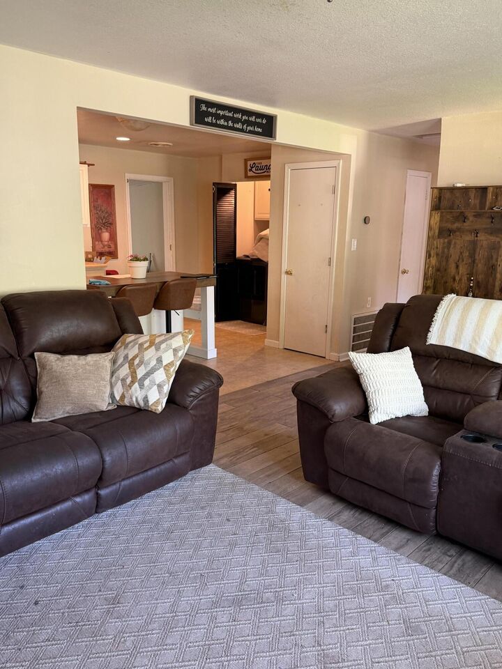 Property Photo:  1326 E Jackson Street  MO 65265 