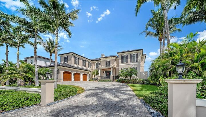 Property Photo:  667 Mourning Dove Drive  FL 34236 