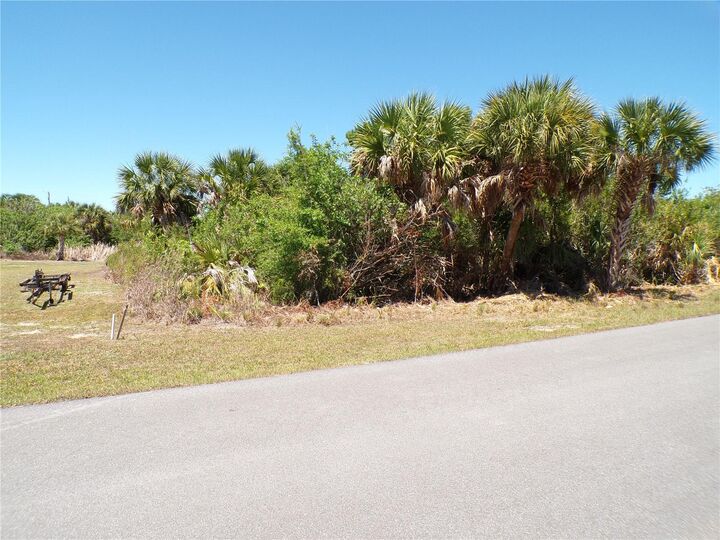 Property Photo:  12128 Van Gough Avenue  FL 33981 