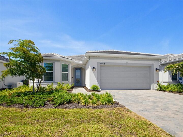 Property Photo:  10408 Sea Breeze Ridge Drive  FL 34223 