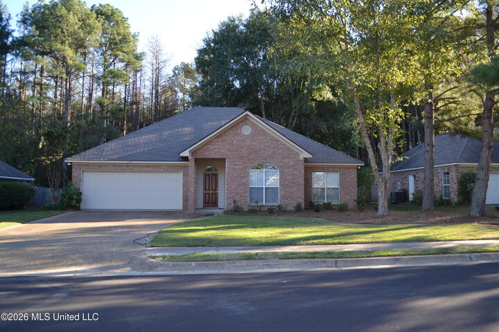 Property Photo:  160 Hunters Row  MS 39110 