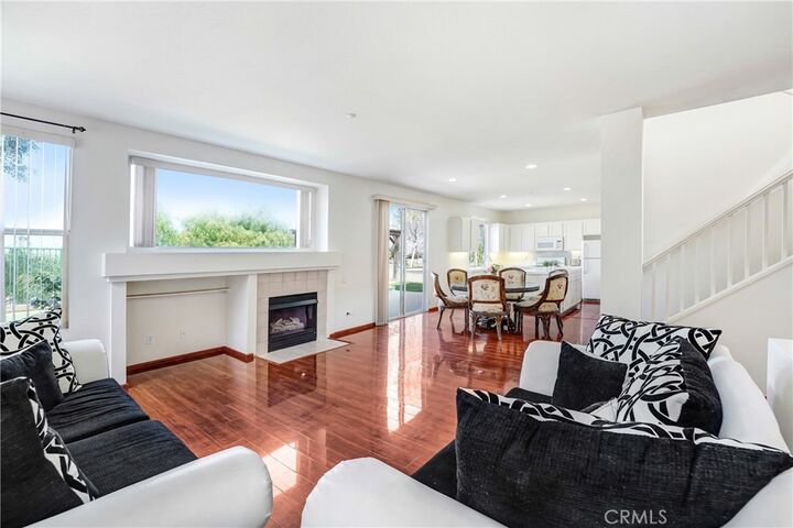 Property Photo:  12328 Edgecliff Avenue  CA 91342 