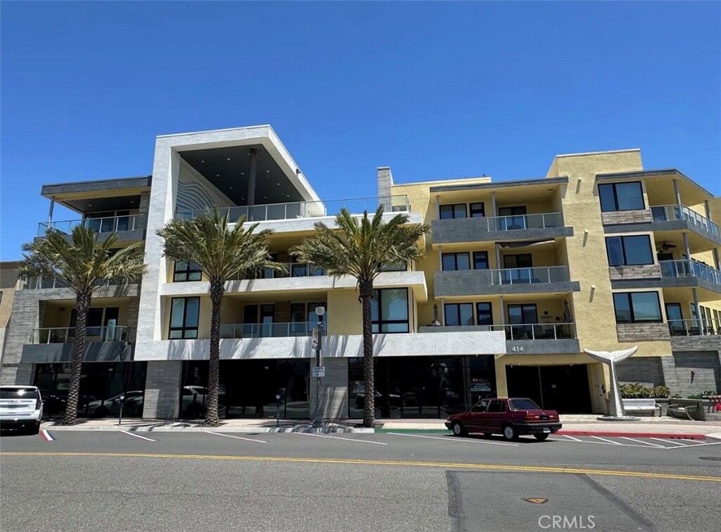 Property Photo:  414 Main St Unit 210  CA 92648 