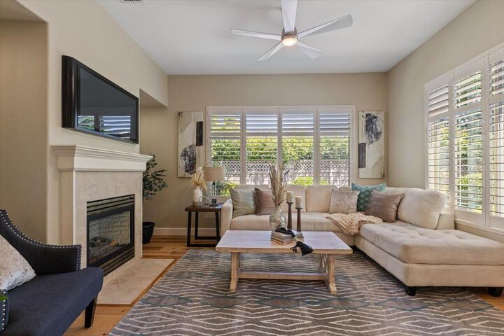 Property Photo:  2356 Winding Way  CA 95648 