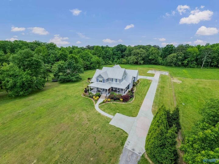 Property Photo:  482 Hilltop Road  AL 35087 