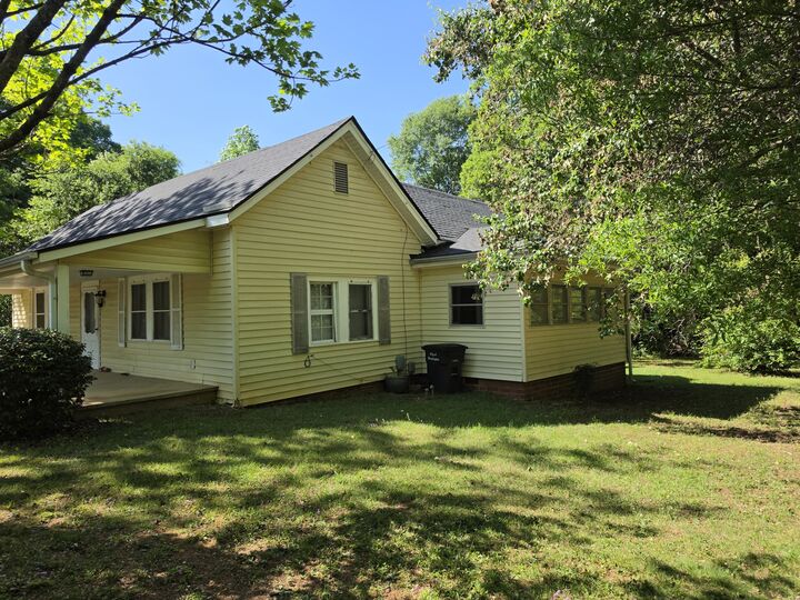 Property Photo:  109 Springdale Drive  GA 30673 