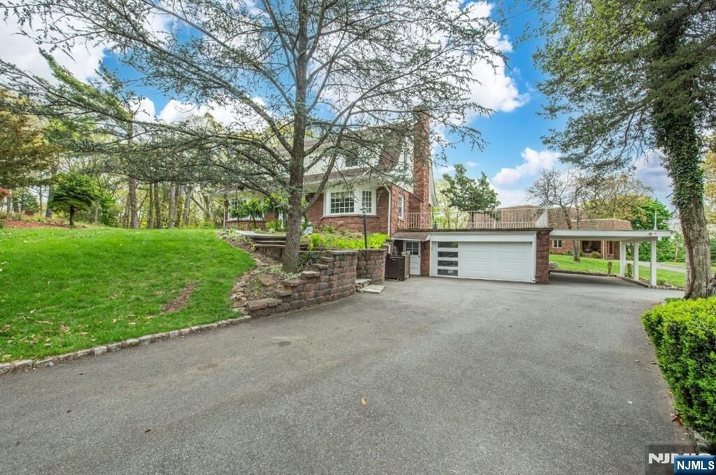 Property Photo:  839 Rifle Rifle Camp Road  NJ 07424 