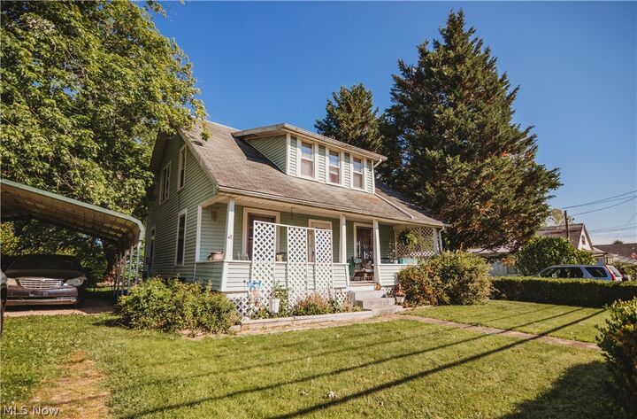 Property Photo:  425 Hill Street  WV 26104 