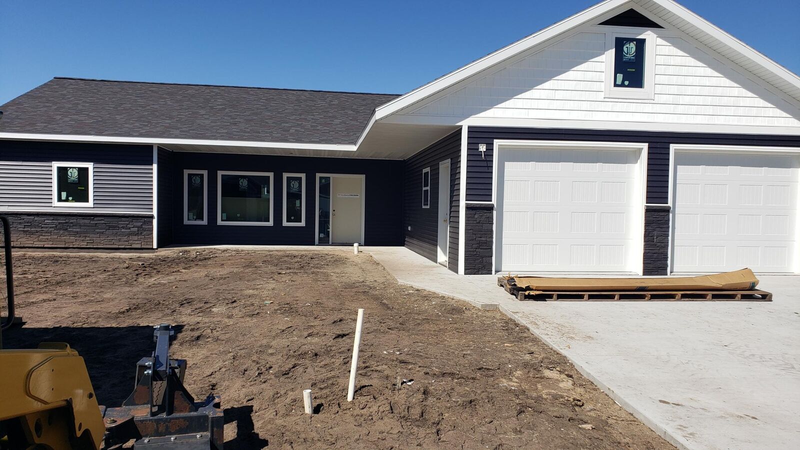 Property Photo: 1016 8th Avenue NE MN 56573