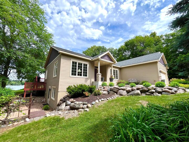 Property Photo: 12516 180th Street MN 55353