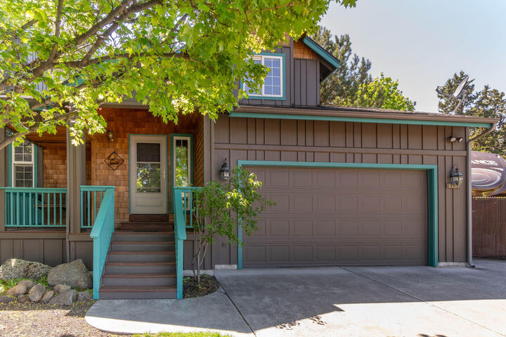 Property Photo:  1757 NE Bobbie Court  OR 97701 