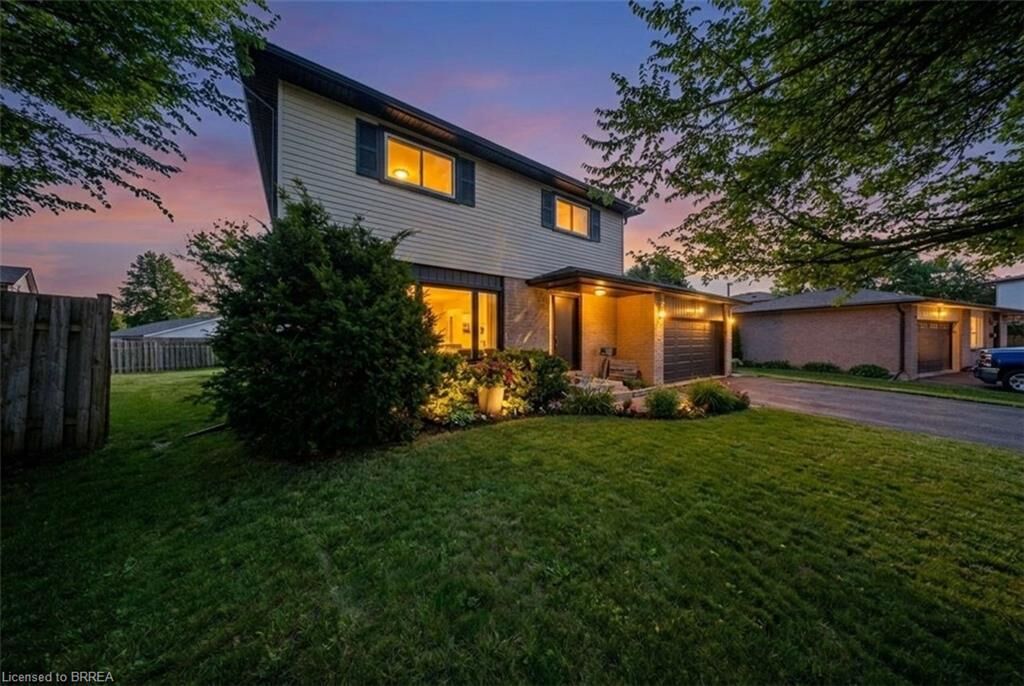 Property Photo:  35 Rose Court  ON N3L 3T9 
