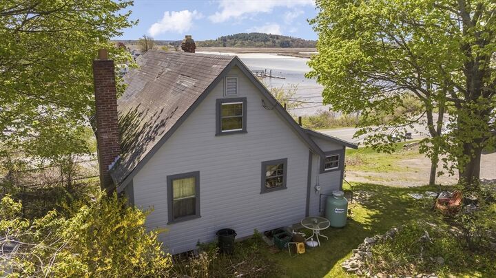 Property Photo:  114 Little Neck Rd  MA 01938 