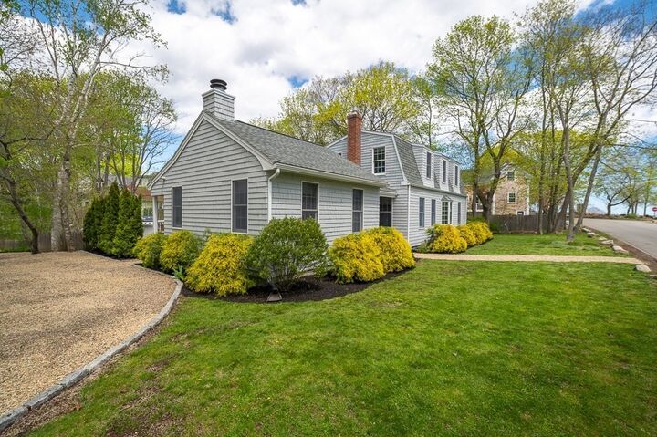 Property Photo:  5 Mount Pleasant Ave  MA 01930 