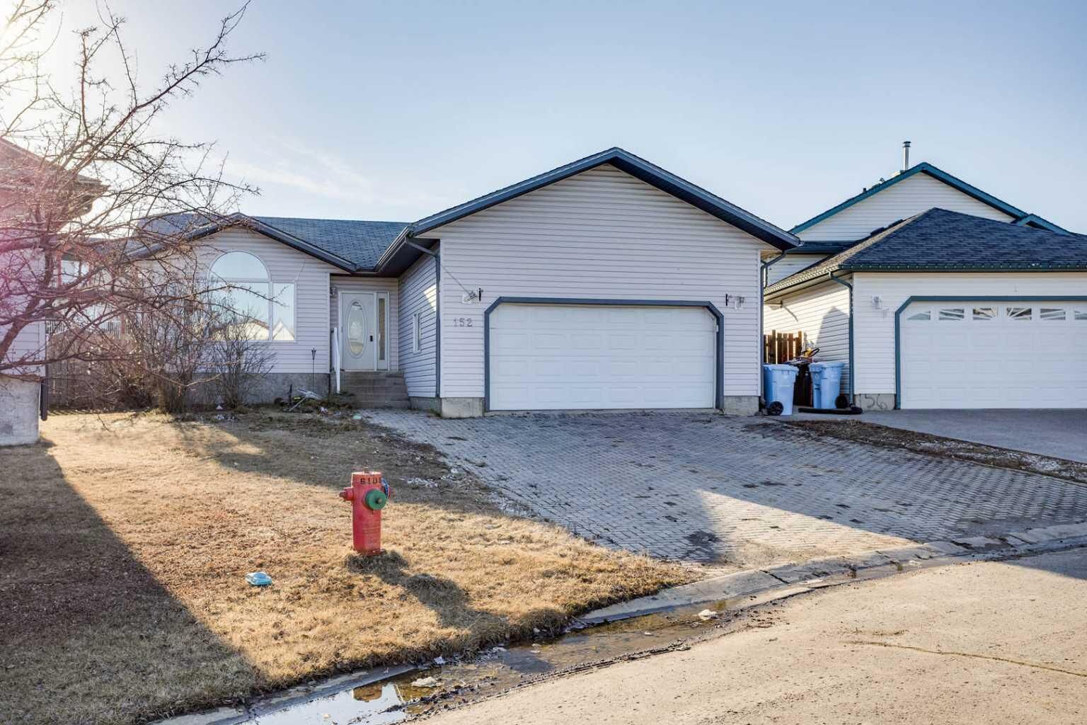 Property Photo:  152 Shetland Garden  AB T9H 5K6 
