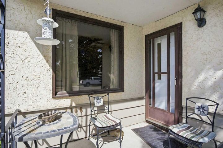 Property Photo:  4306 55 Avenue  AB T4H 1B5 