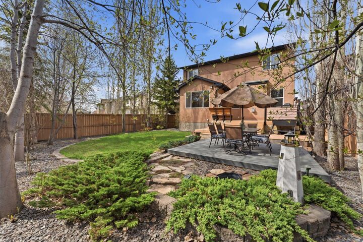 Property Photo:  36 Wentworth Close SW  AB T3H 4V9 