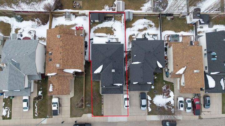 Property Photo:  2386 Fairways Circle NW  AB T4B 2W9 