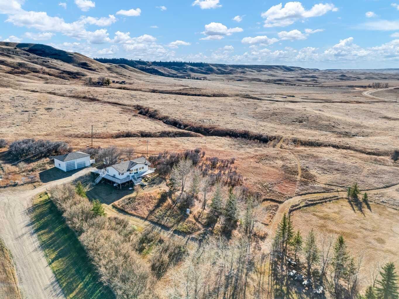 Property Photo:  3405 Township Road 74  AB T0K 1L0 
