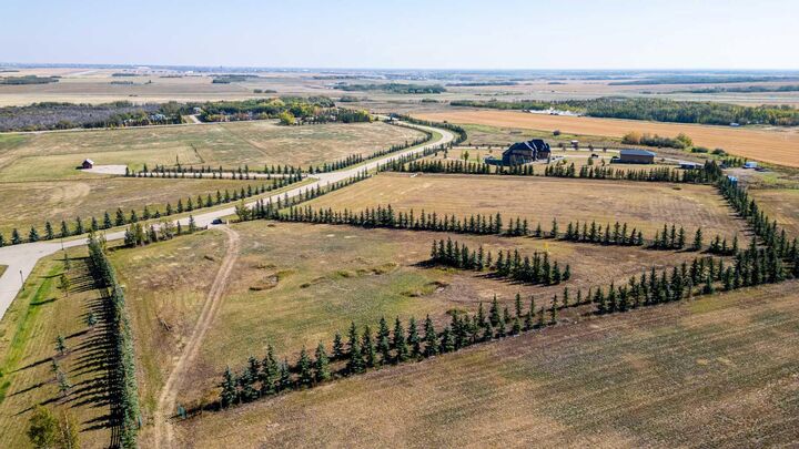 Property Photo:  714040 71 Range Road 6  AB T8W 5J5 