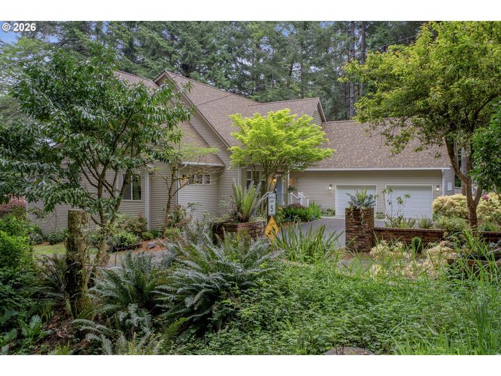 Property Photo: 83923 Cloud Nine Rd OR 97439