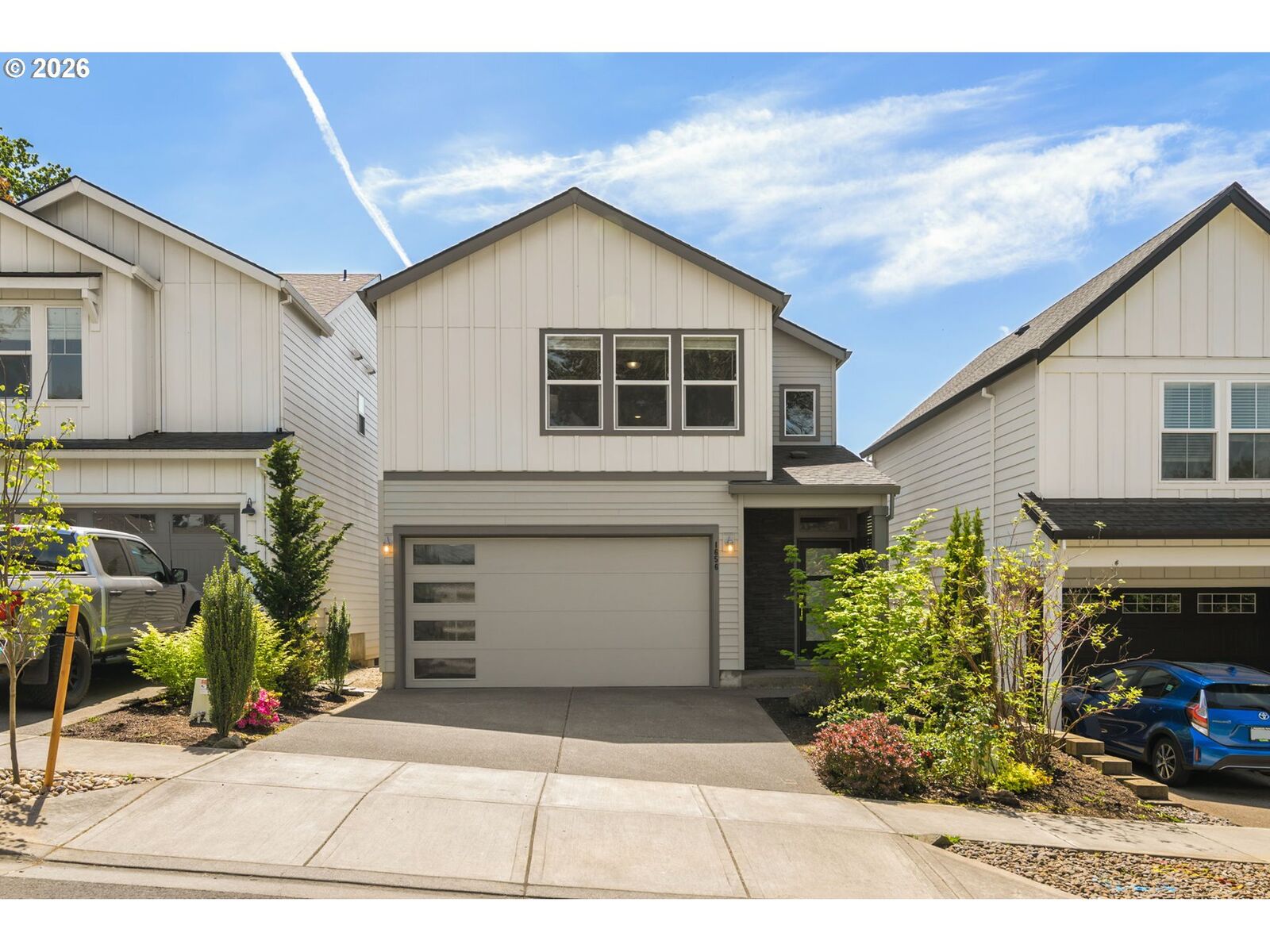 Property Photo:  1656 18th Ave  OR 97116 