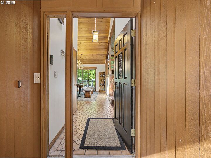 Property Photo:  25832 E Bright Ave  OR 97067 