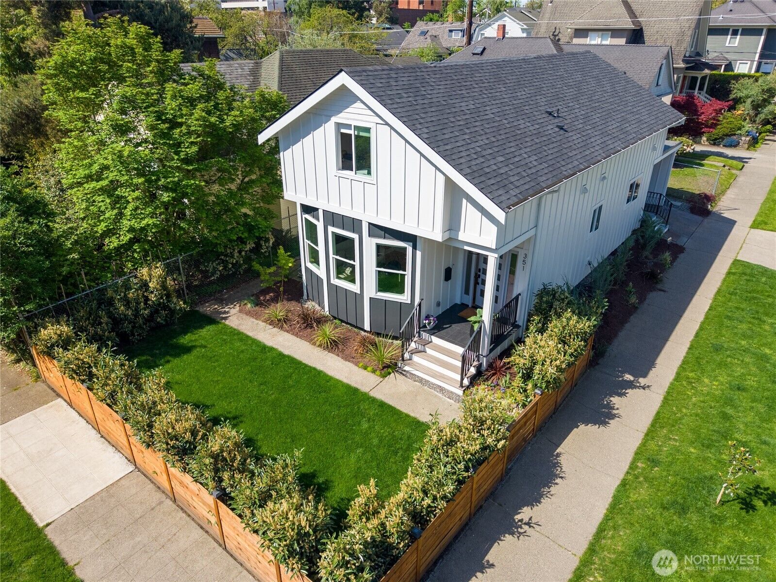 Property Photo:  351  17th Avenue E  WA 98112 