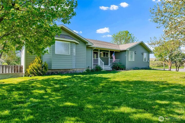 Property Photo:  601  Tomeo Court  WA 99171 