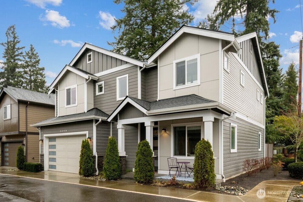 Property Photo:  8609  244th Street SW 11  WA 98026 