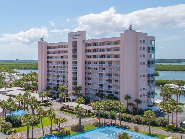 Property Photo:  5167 N Highway A1a Highway 504  FL 34949 