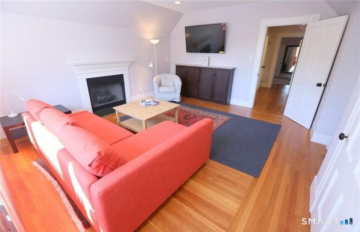 Property Photo:  392 Orange Street 3  CT 06511 