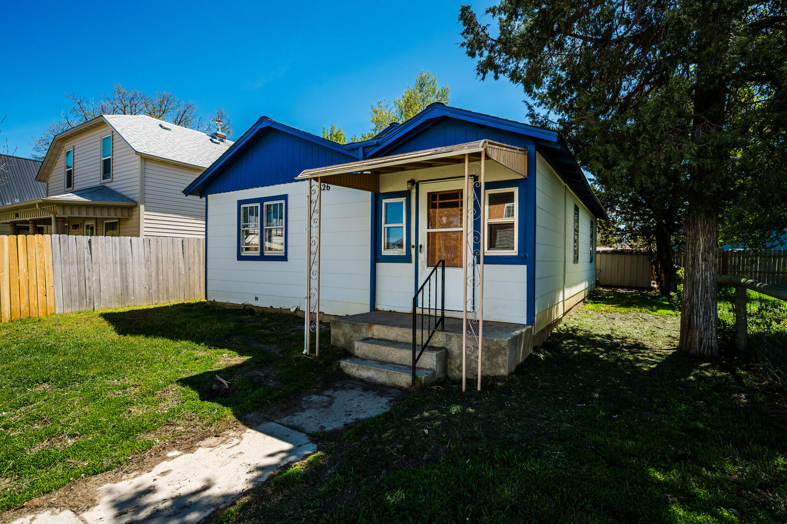 Property Photo:  326 E Burkitt Street  WY 82801 