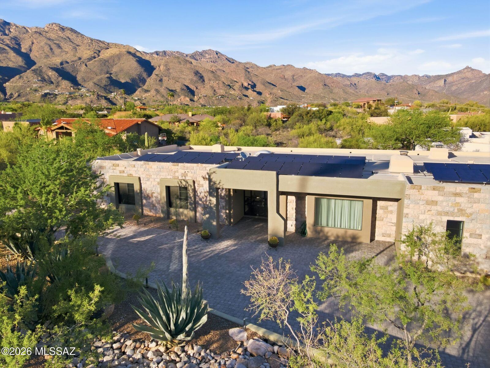 Property Photo:  5700 N Paseo Otono  AZ 85750 