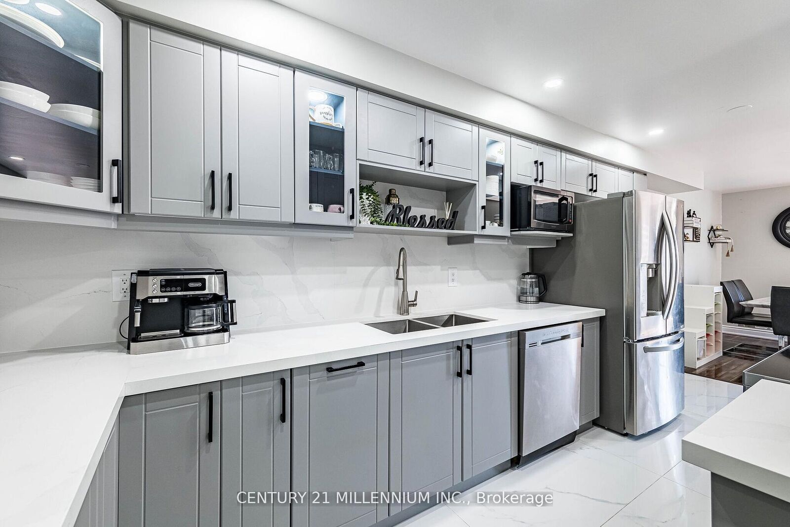 Property Photo:  100 Monaco Court  ON L7A 1X2 