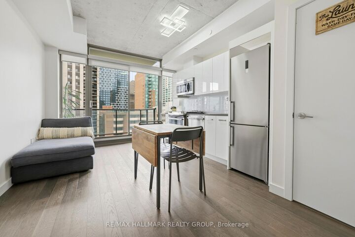 Property Photo: 224 Lyon Street N 1009 ON K1R 0C1